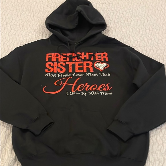 Gildan Black Heavy Blend Firefighter Sister Hero Hoodie Hooded Sweatshirt Medium - Picture 1 of 4